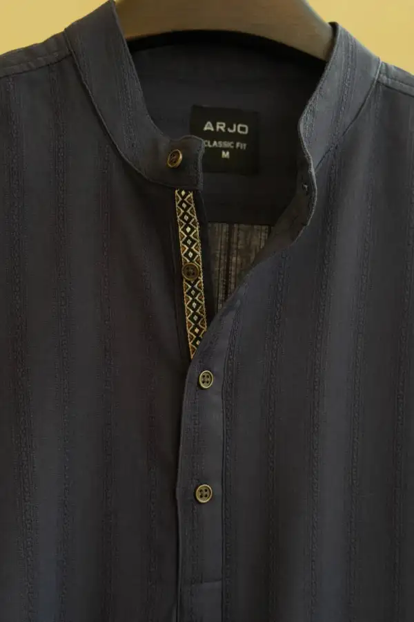 Navy textured dobby Katua