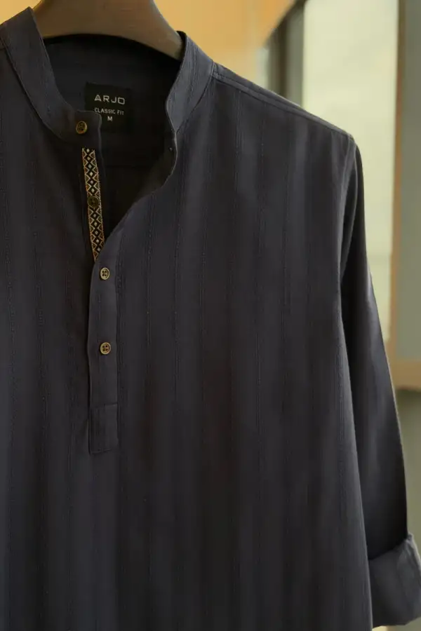 Navy textured dobby Katua