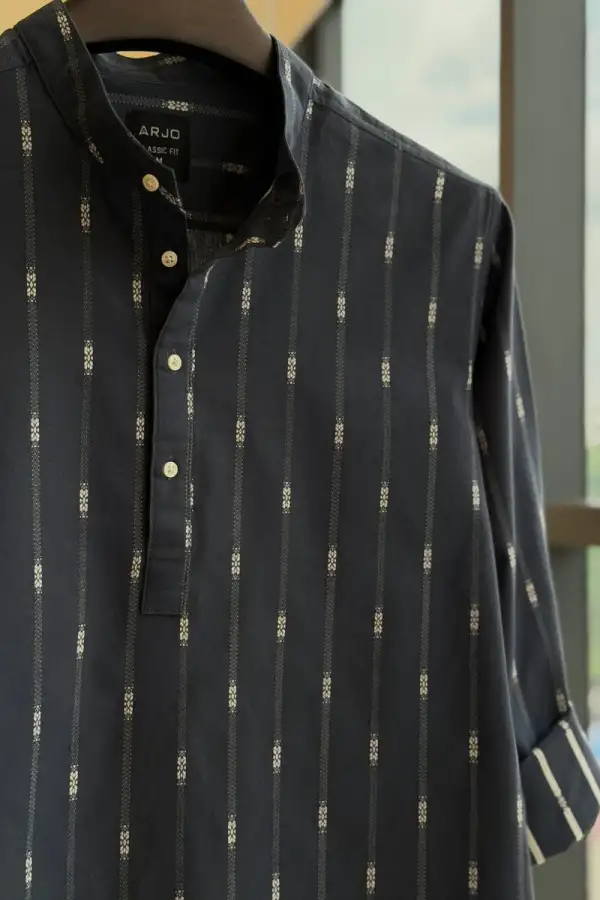 Black Ivory Woven Stripe Katua