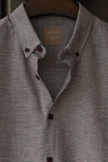 White, Navy & Deep Red Houndstooth Shirt