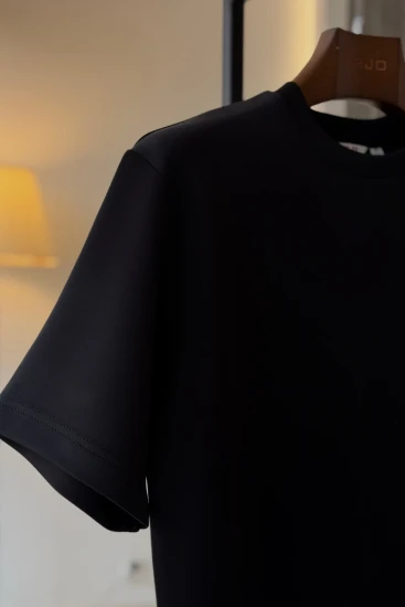 Black Short Sleeve Relax Fit T-Shirt