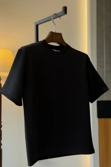 Black Short Sleeve Relax Fit T-Shirt
