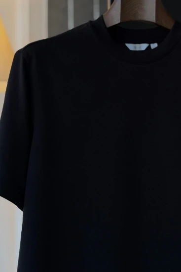 Black Drop-Shoulder AirFlex T-Shirt