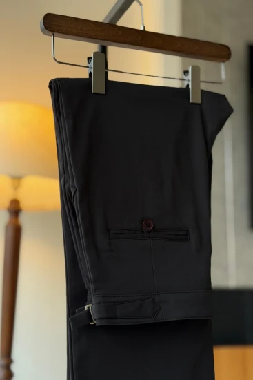 Black Pleated Straight Fit Pant