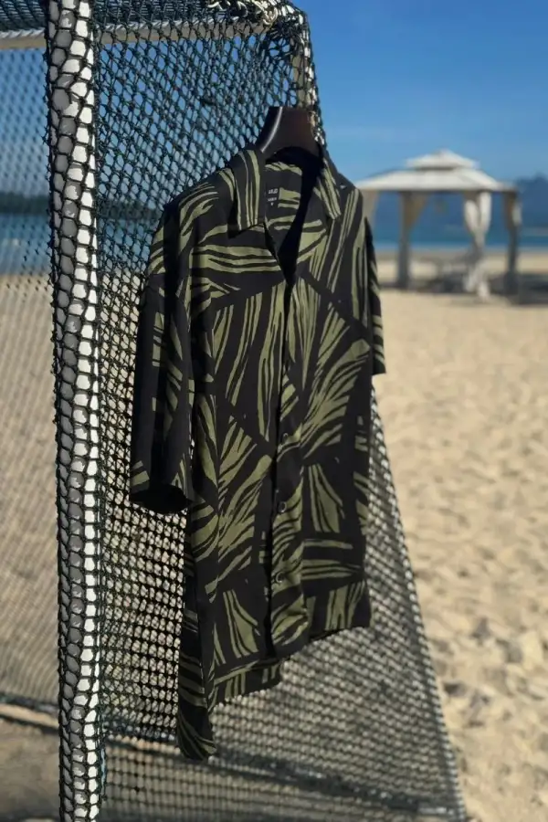 Jungle Burn Q Ben Collar Shirt