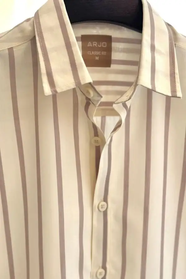 Soft Tone Vertical Stripe Short Sleeve Shirt